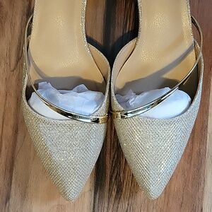 IDIFU Women IN2 Maxine Low Kitten Heels Dress Pumps